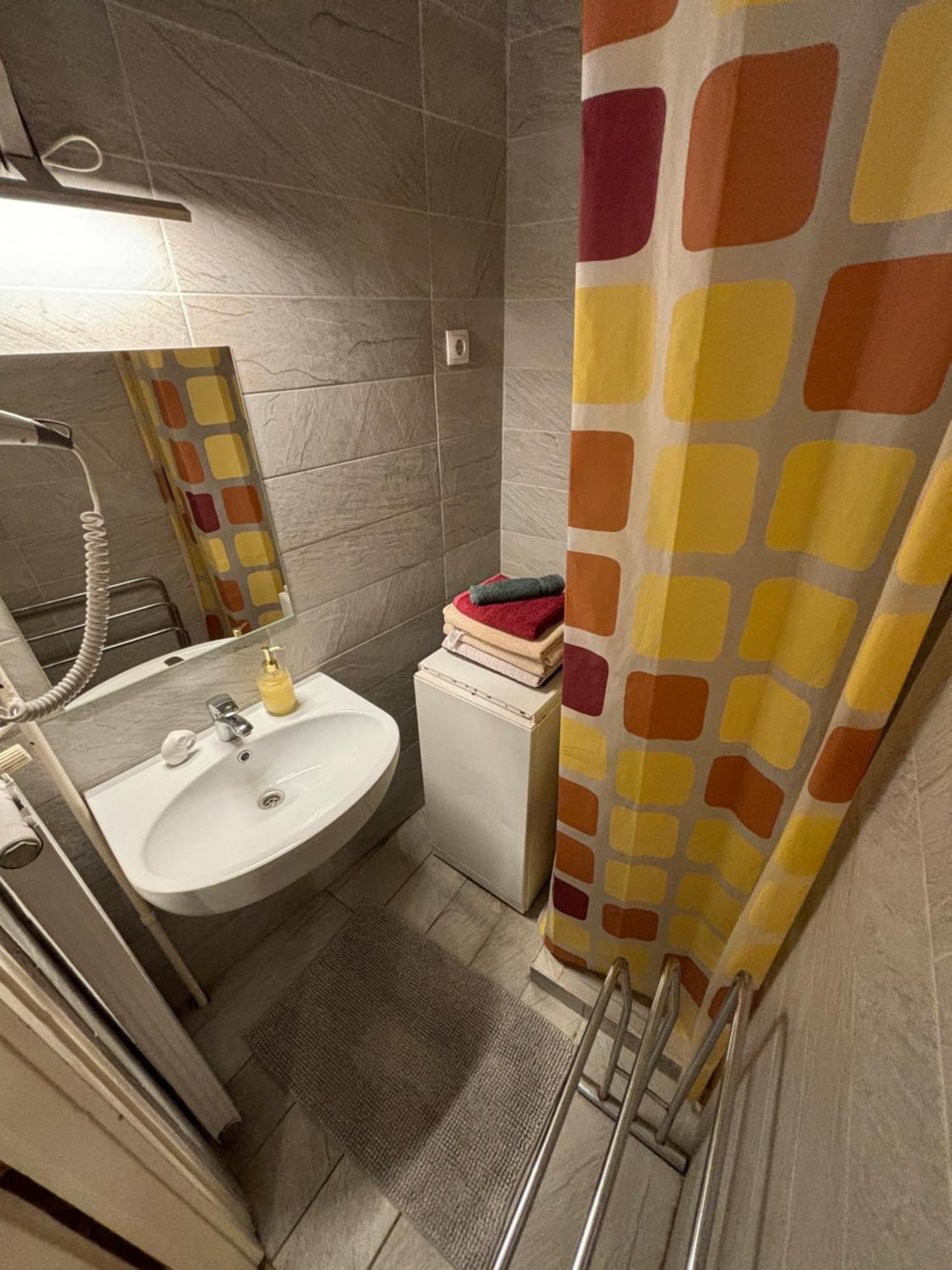 Central Apartment Next To The Elisabeth Bridge Budapest Exteriör bild