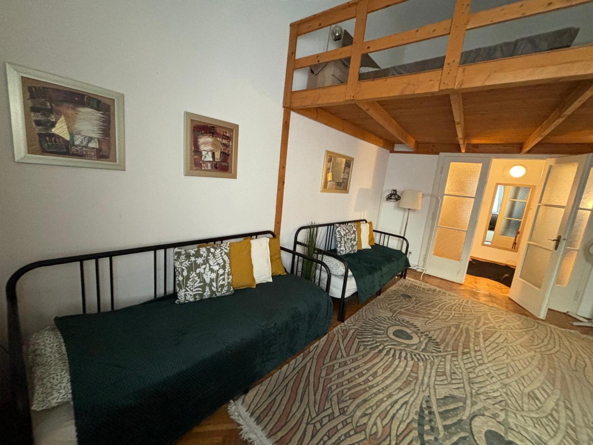 Central Apartment Next To The Elisabeth Bridge Budapest Exteriör bild
