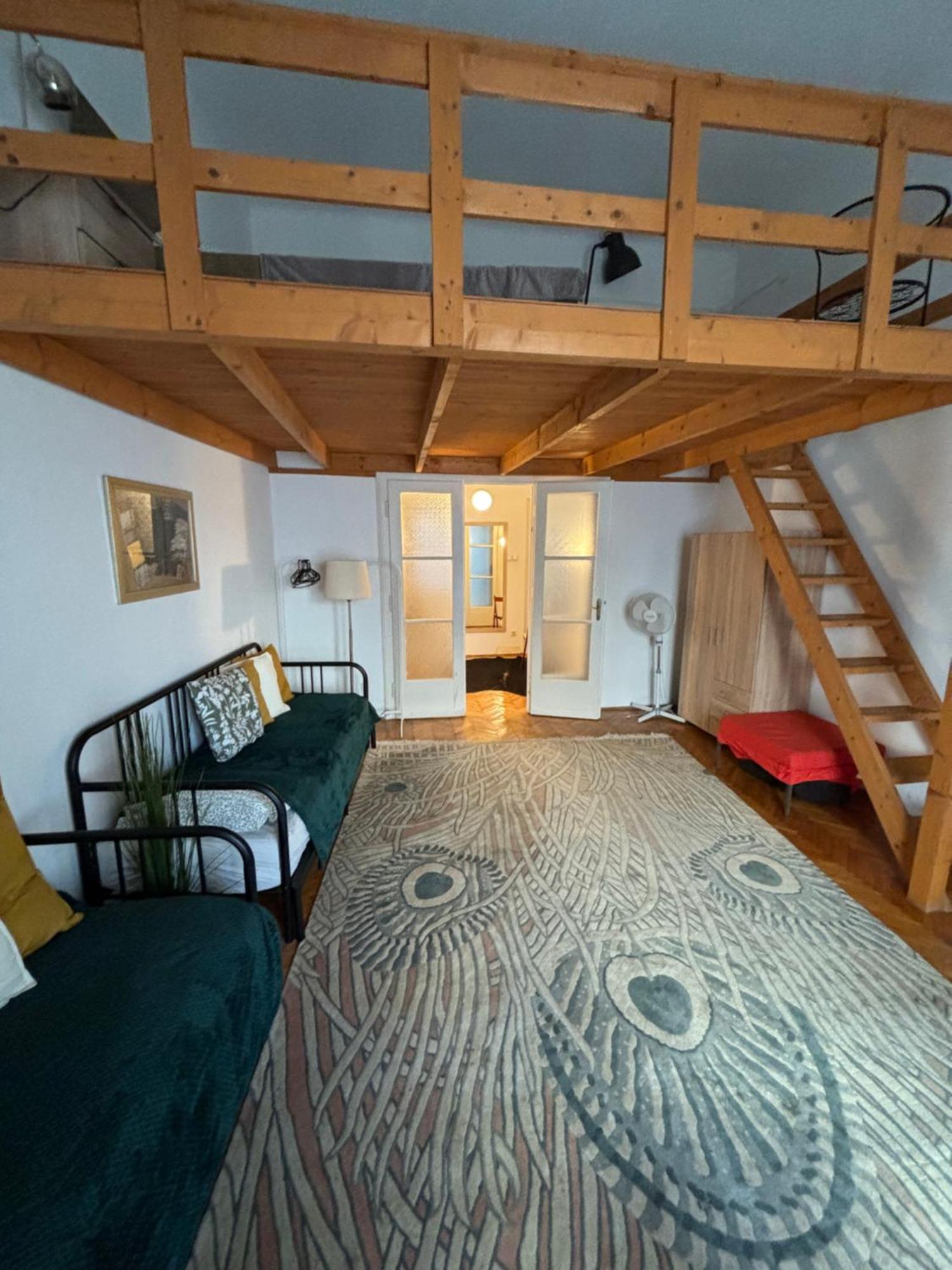 Central Apartment Next To The Elisabeth Bridge Budapest Exteriör bild